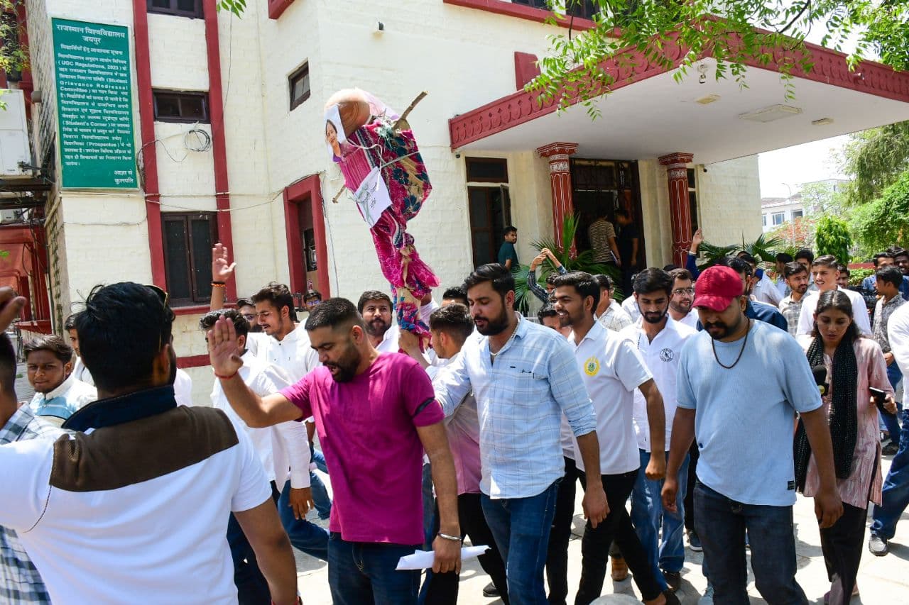 Demo at Rajasthan University 