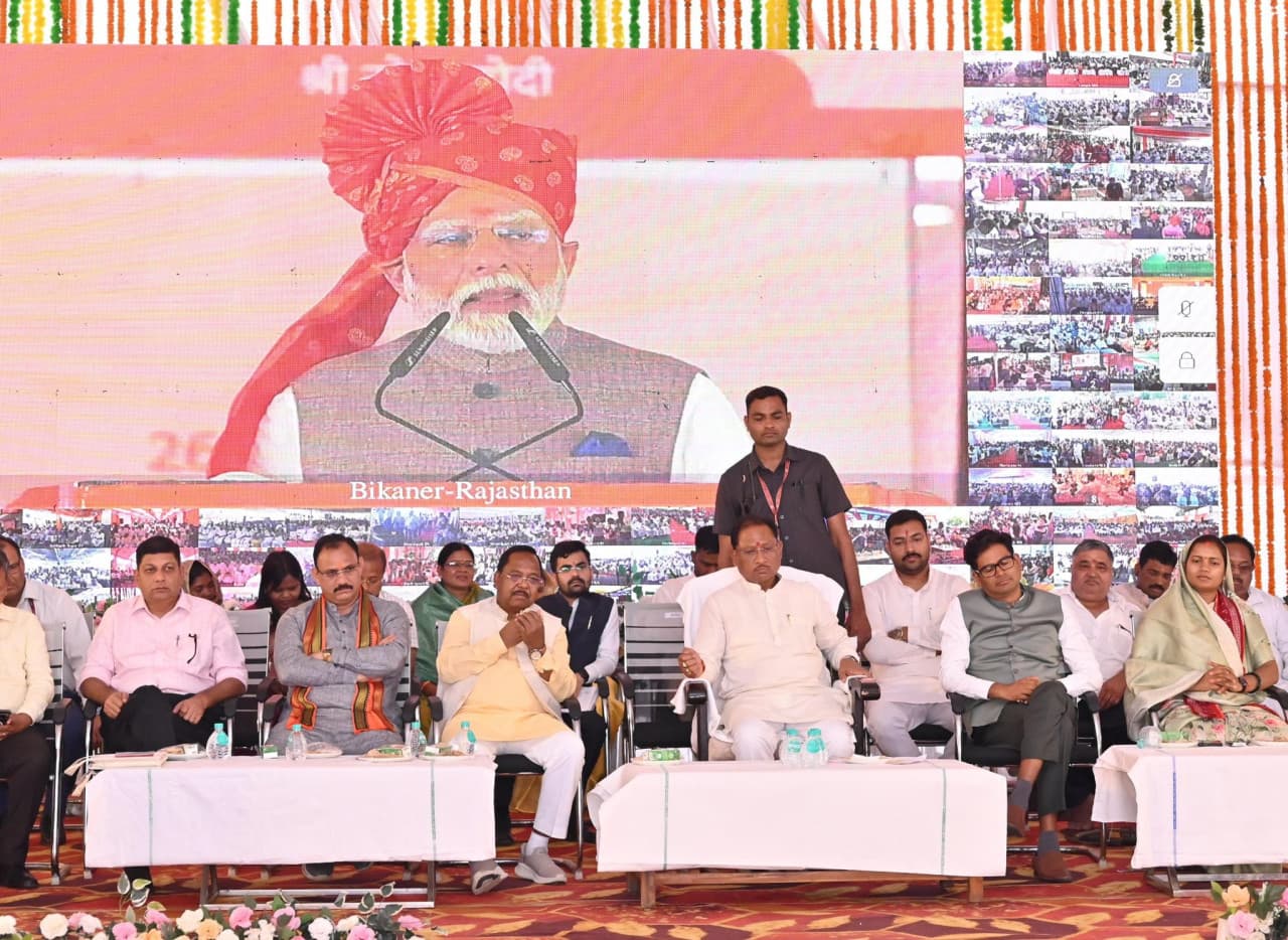 Amrit Bharat Station: PM मोदी ने छत्तीसगढ़ के 5 अमृत स्टेशनों का किया उद्घाटन, देखें Photo..