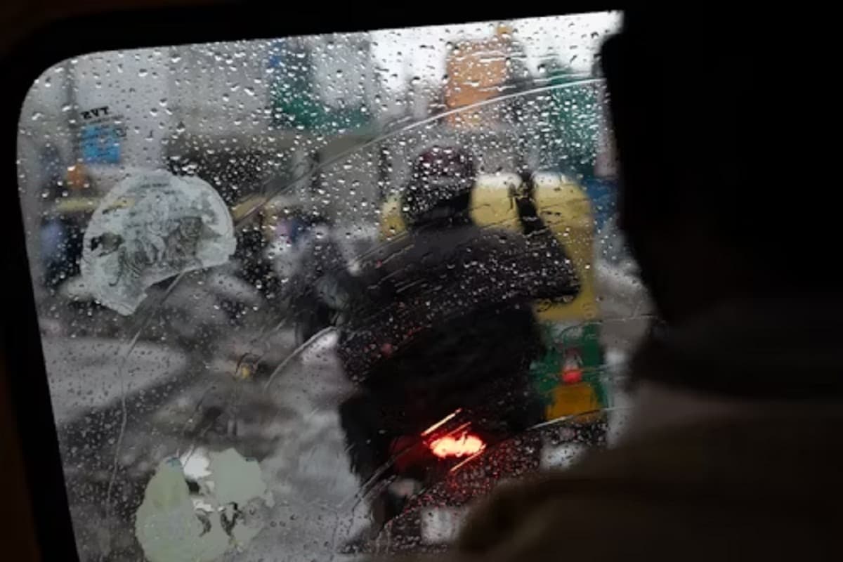 Monsoon 2025: मानसून पकड़ेगा जोर! 13 जिलों में होगी भारी बारिश, IMD का येलो अलर्ट जारी
