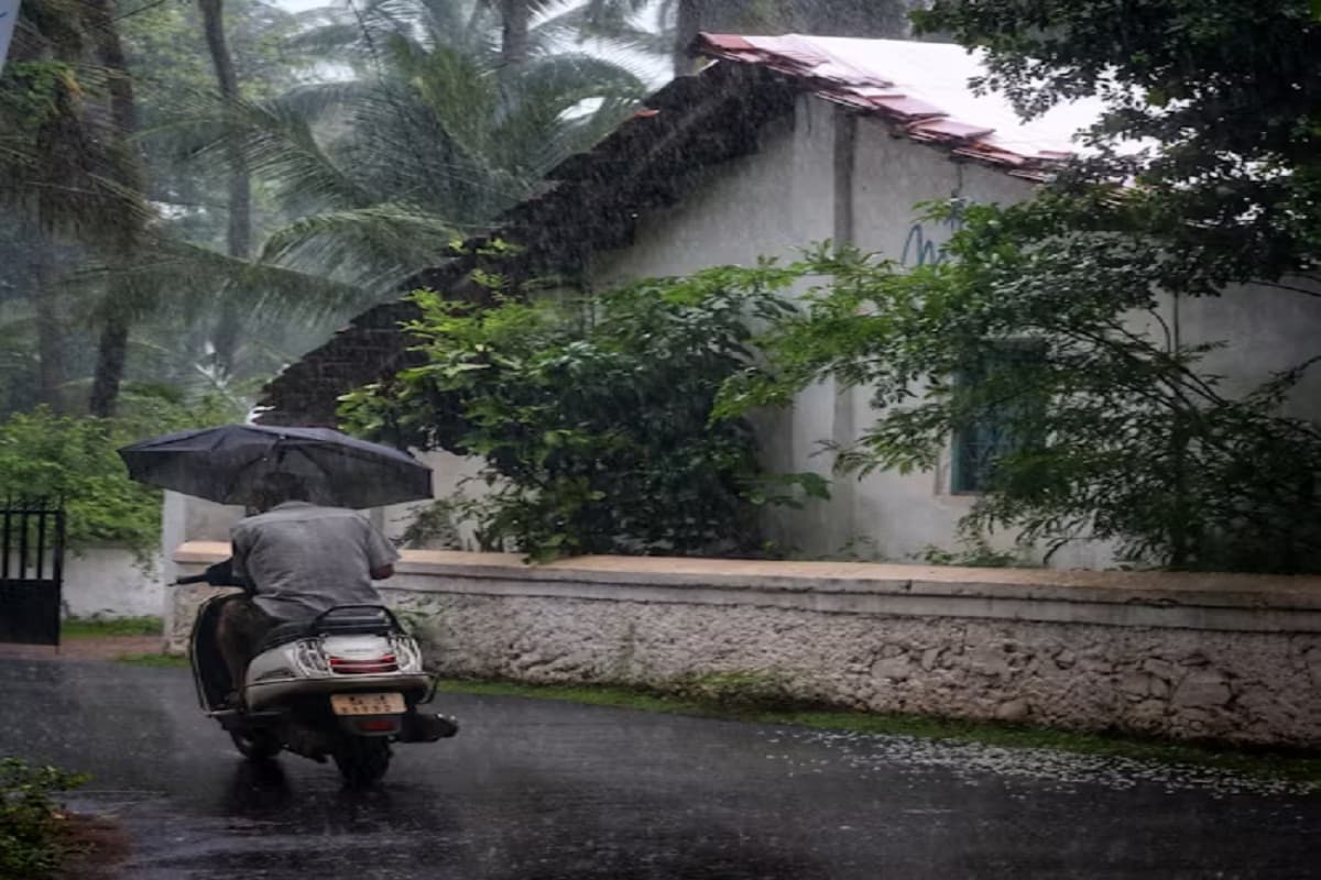 CG Monsoon 2025: मानसून का रौद्र रूप! अगले 3 दिनों तक इन जिलों में होगी भारी बारिश, Alert जारी
