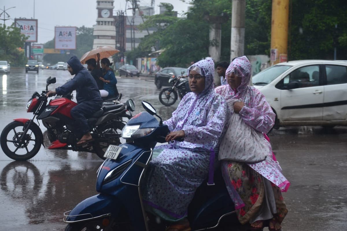 भारी बारिश के बाद अब सुस्त पड़ेगा मानसून! 28 जुलाई से कम होंगी वर्षा गतिविधियां, देखें 
