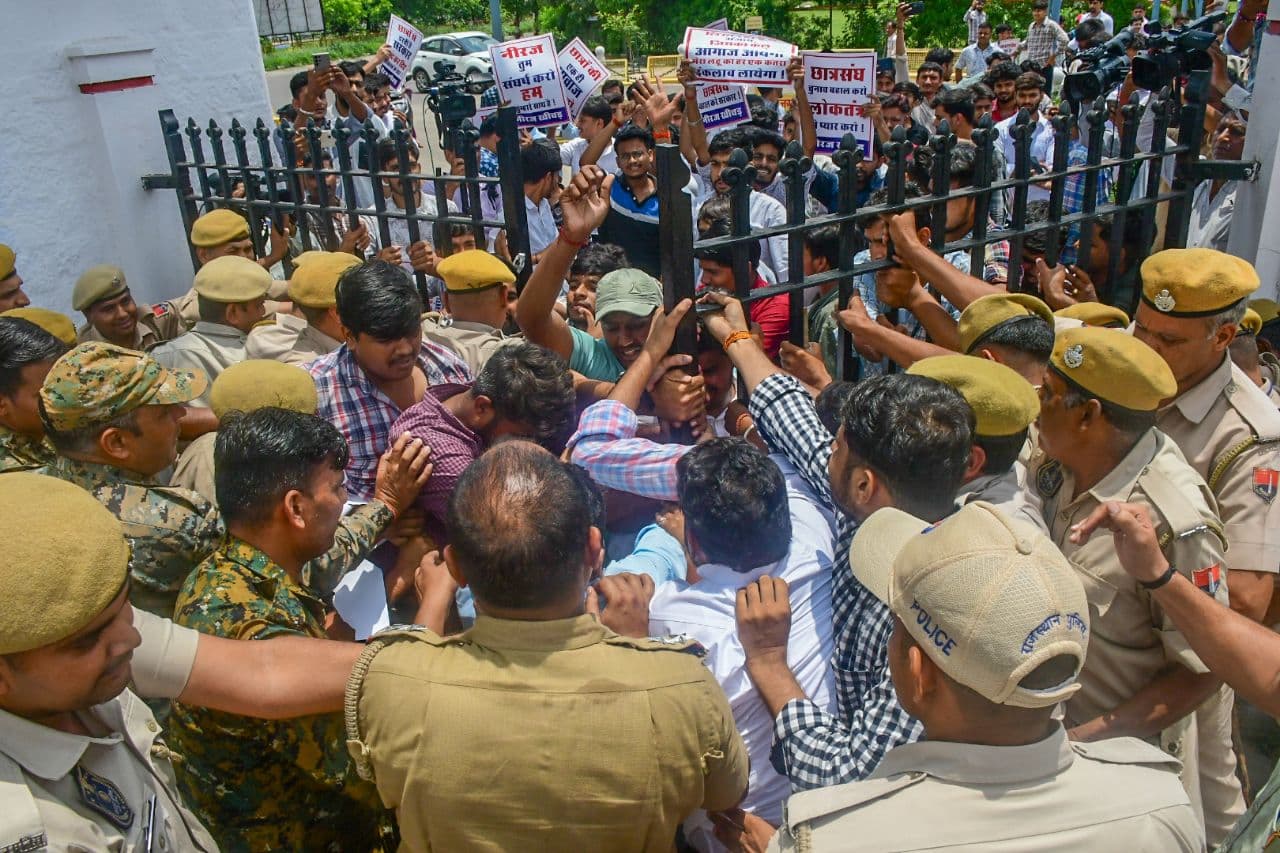 Demo at Rajasthan University 
