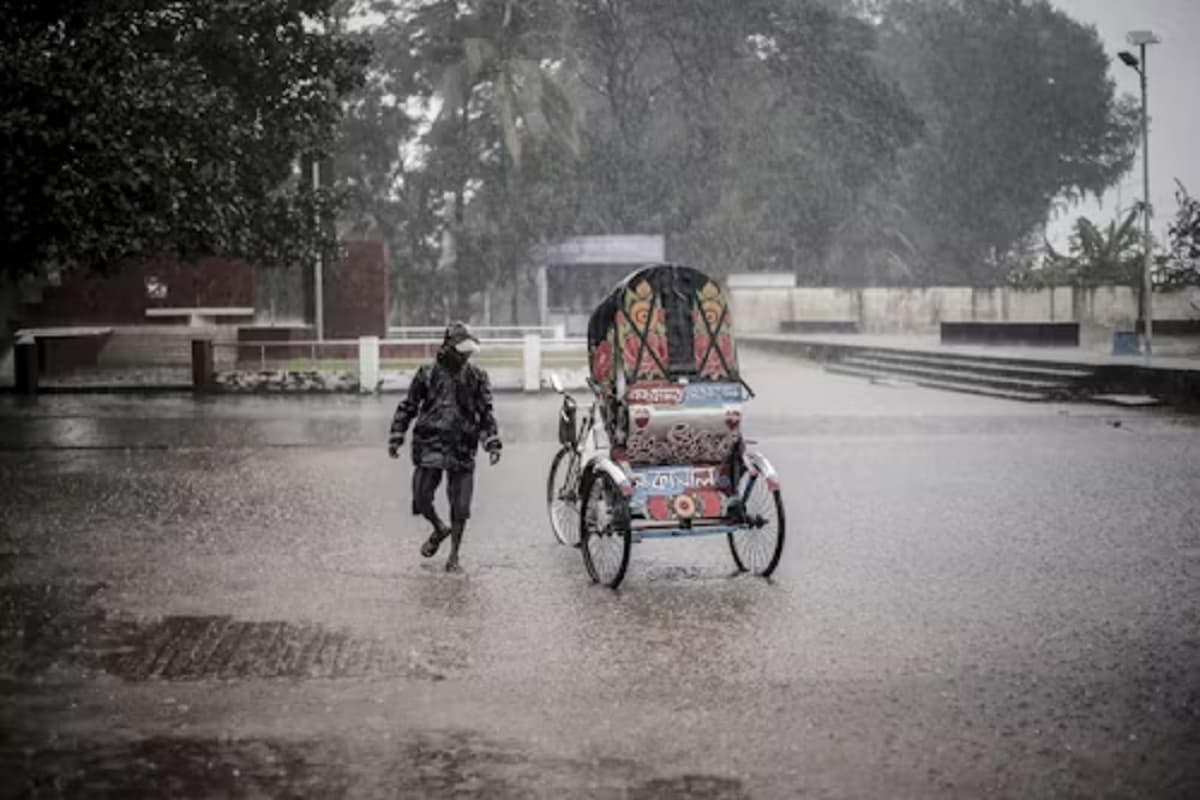 हल्की से मध्यम वर्षा की संभावना (फोटो सोर्स- unsplash)