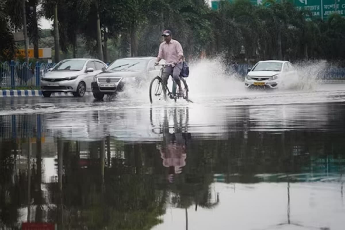 CG Weather Update: मानसून ने पकड़ी रफ्तार! अगले 5 दिनों तक होगी बारिश, IMD ने जारी किया अलर्ट
