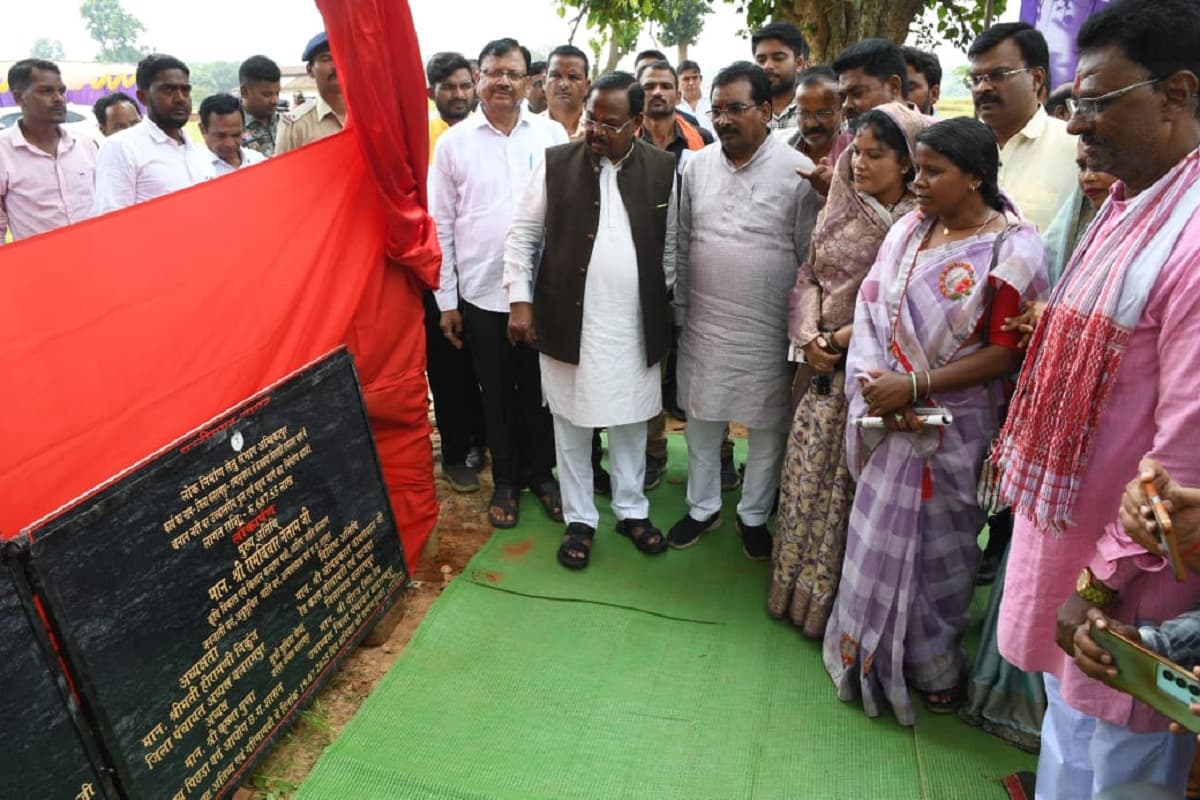 CG News: कृषि मंत्री नेताम ने नवीन तहसील कार्यालय भवन का किया उद्घाटन, की ये बड़ी घोषणा, देखें तस्वीरें

