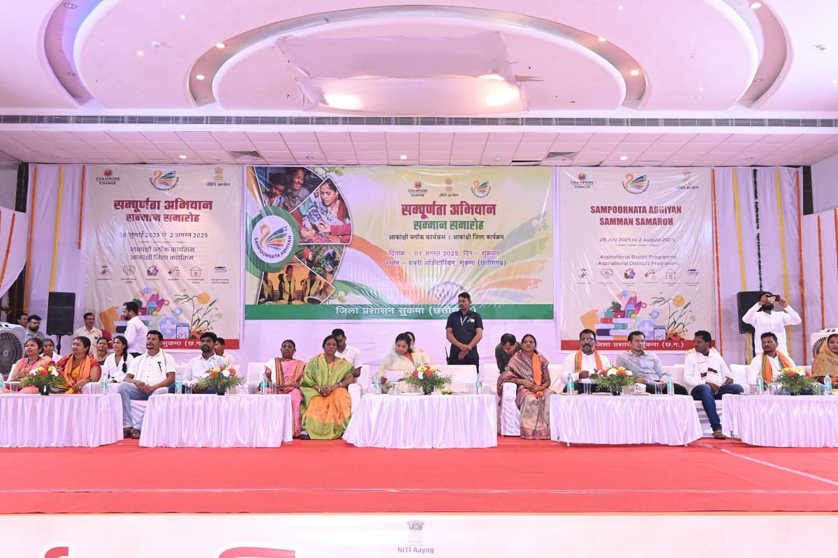 मंत्री राजवाड़े ने किया आकांक्षा हाट का उद्घाटन (फोटो सोर्स- DPR)